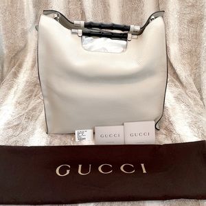 💯% AUTHENTIC GUCCI HANDBAG/LARGE